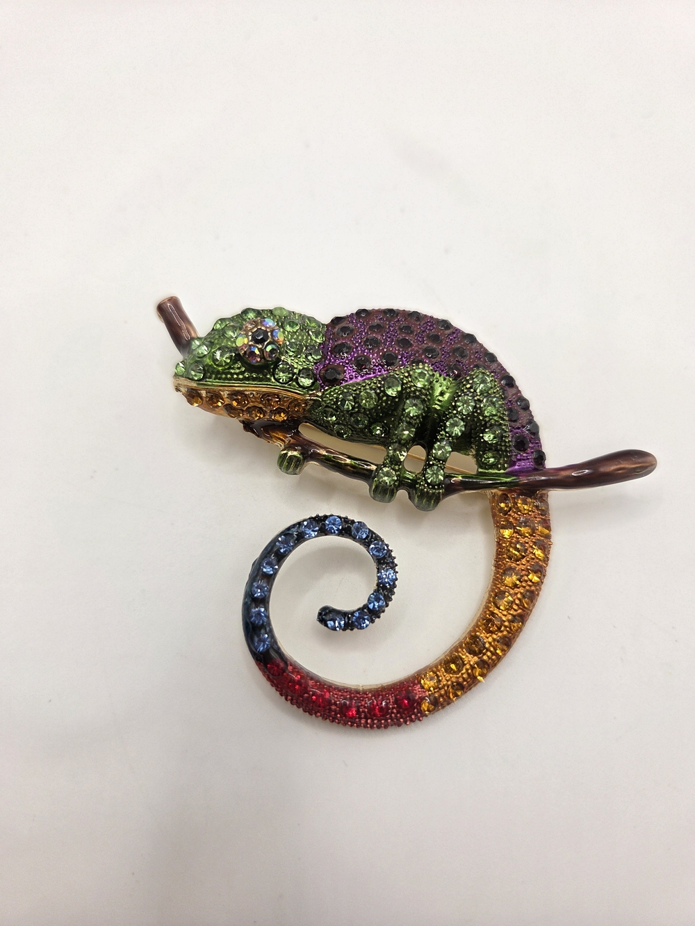 1723. Colorful Rhinestone Chameleon Brooch Pin